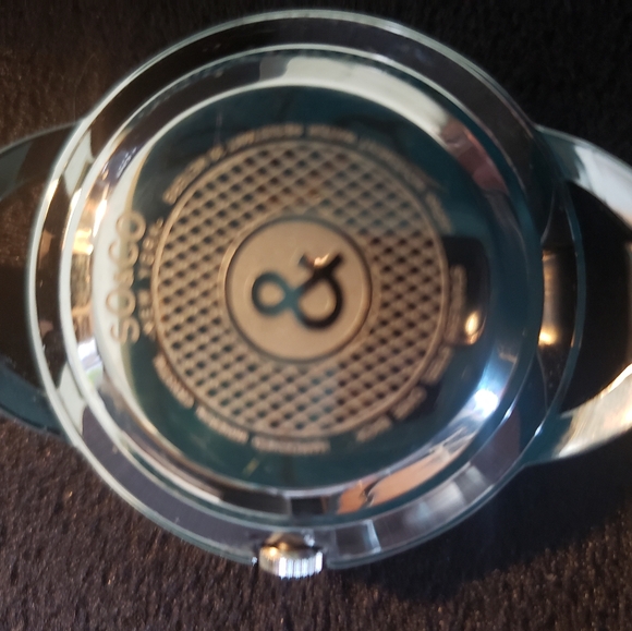 Ladies Classy Watch ! - Picture 4 of 4